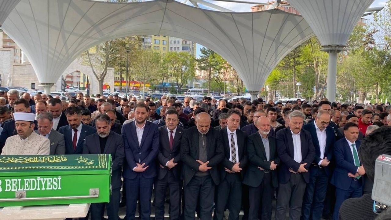 Kösedağ ailesinin annesi Faime Kösedağ son yolculuğuna uğurlandı