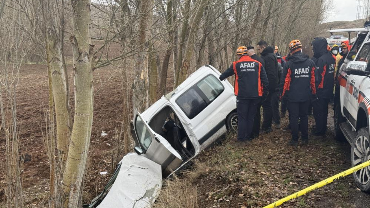 Hastane yolunda feci kaza: 3 ölü!