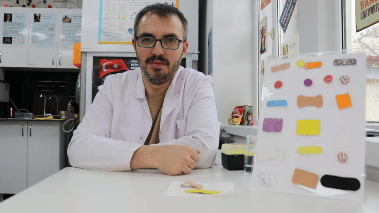 Üniversite öğrencilerinden dev yenilik: Bu yara bandı daha hızlı iyileştiriyor!