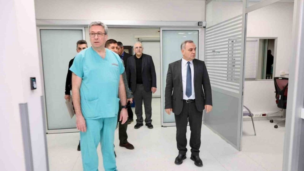Rektör Altun, PET - BT Ünitesinin yenileme çalışmalarını inceledi!