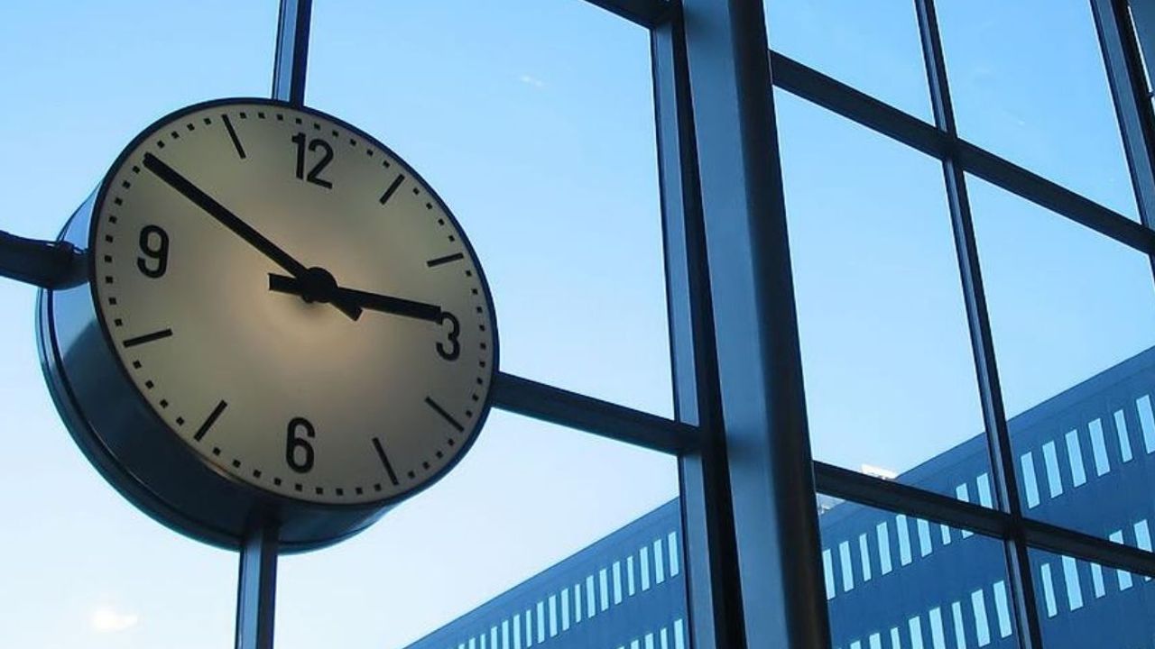 Türkiye’de saatler 1 saat geri mi alınıyor? Yaz saati uygulaması başladı mı?