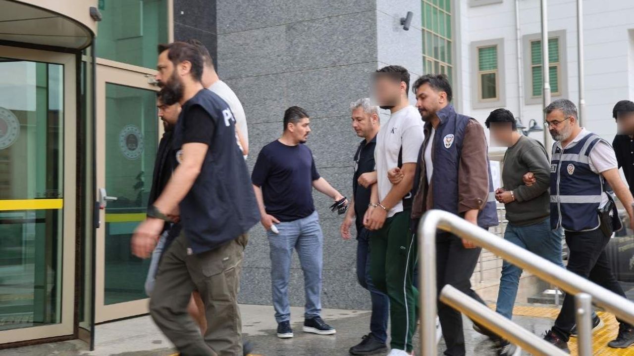 Adana’da 5 cinayet şüphelisi adliyeye sevk edildi!