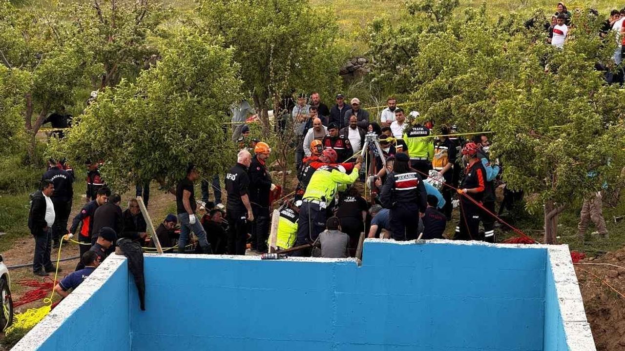 Aksaray’da temizlik için kuyuya inen 4 kişiden 3’ü öldü