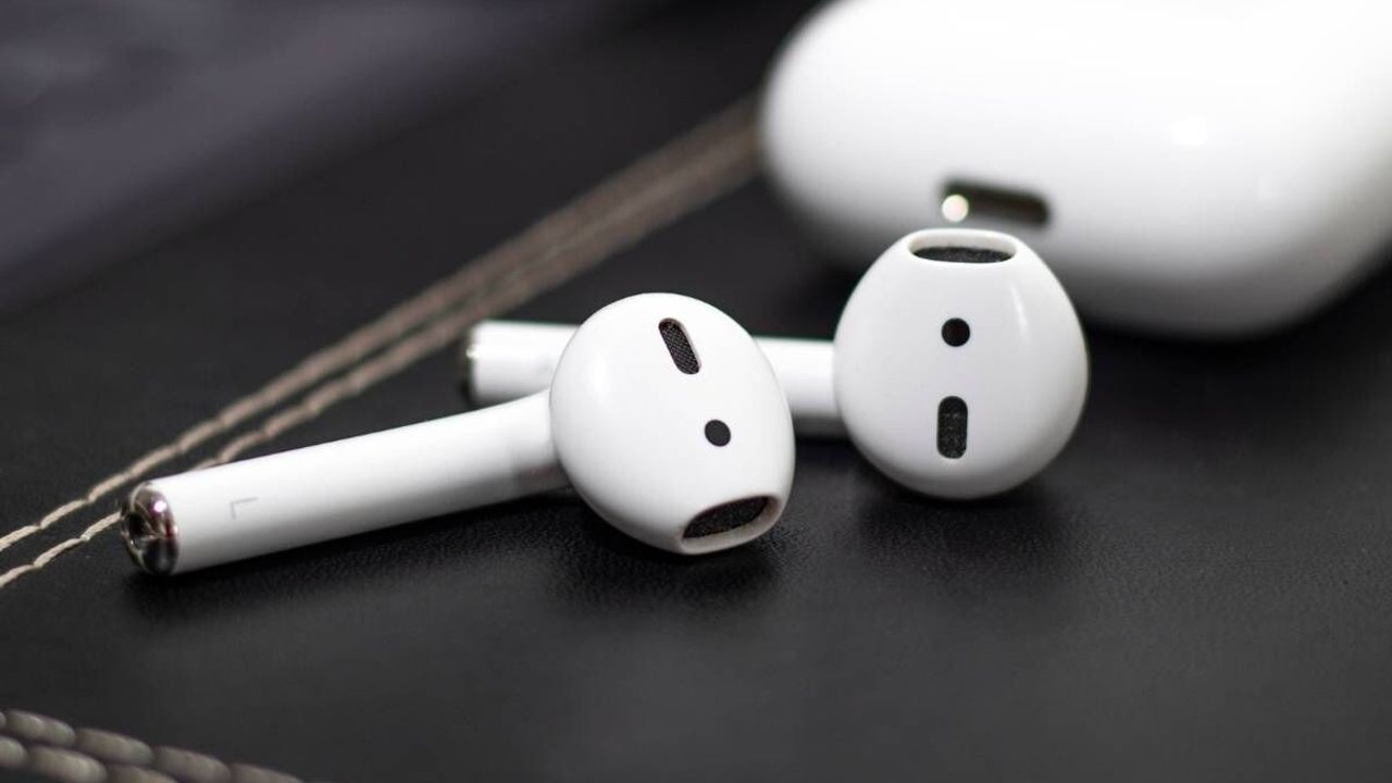 Apple kulaklıklarına kamera mı getiriyor?