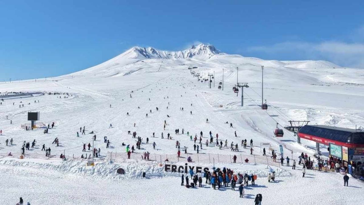 Erciyes’ten bu sezon çifte rekor!