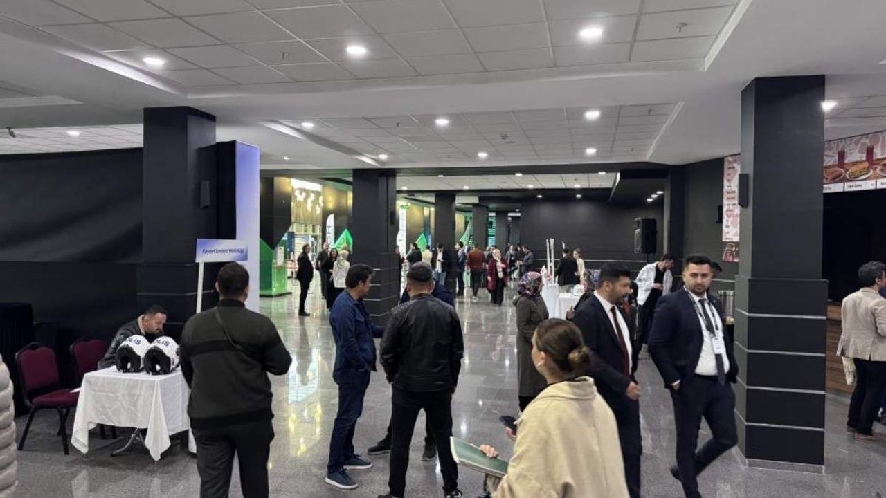 Kayseri'de 1500 kişilik dev istihdam için görüşme yapıldı