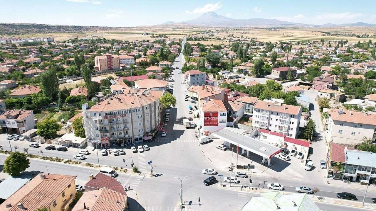 Kayseri’nin Tomarza ilçesine bayram yasağı geldi!
