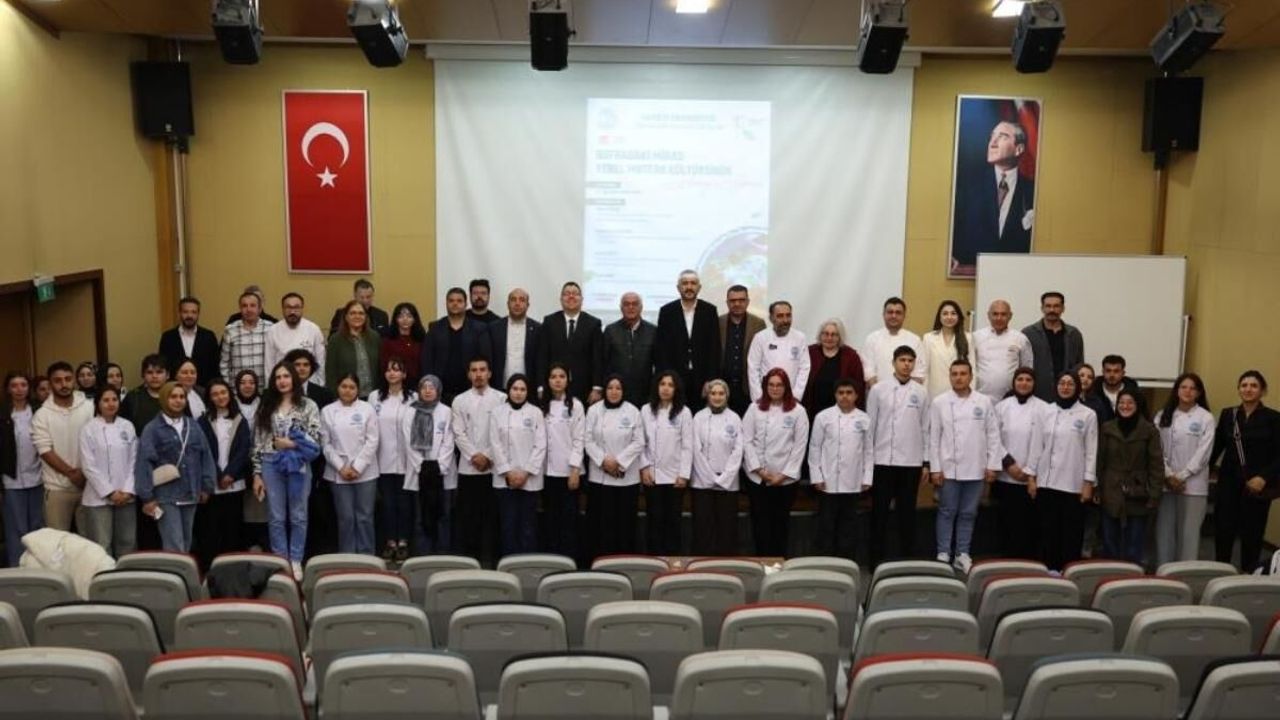 Kayseri’nin asırlık lezzetleri KAYÜ’de tanıtıldı
