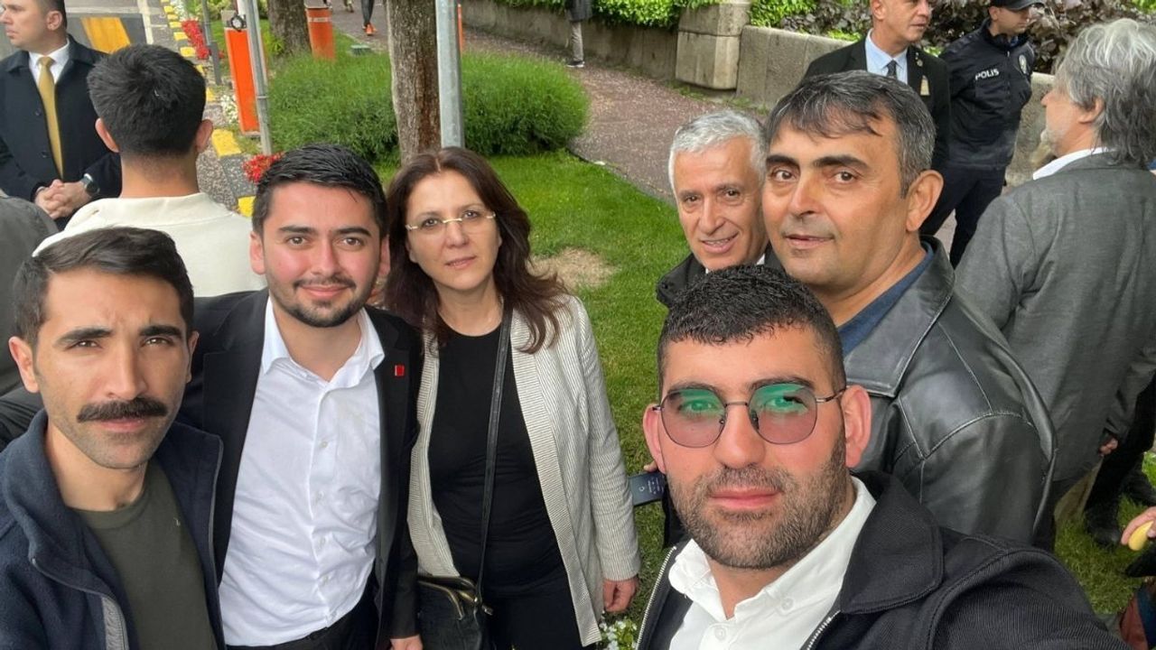 Ümit Özer: AKP'nin butlan kollarına karşı mücadeleyi büyüteceğiz!