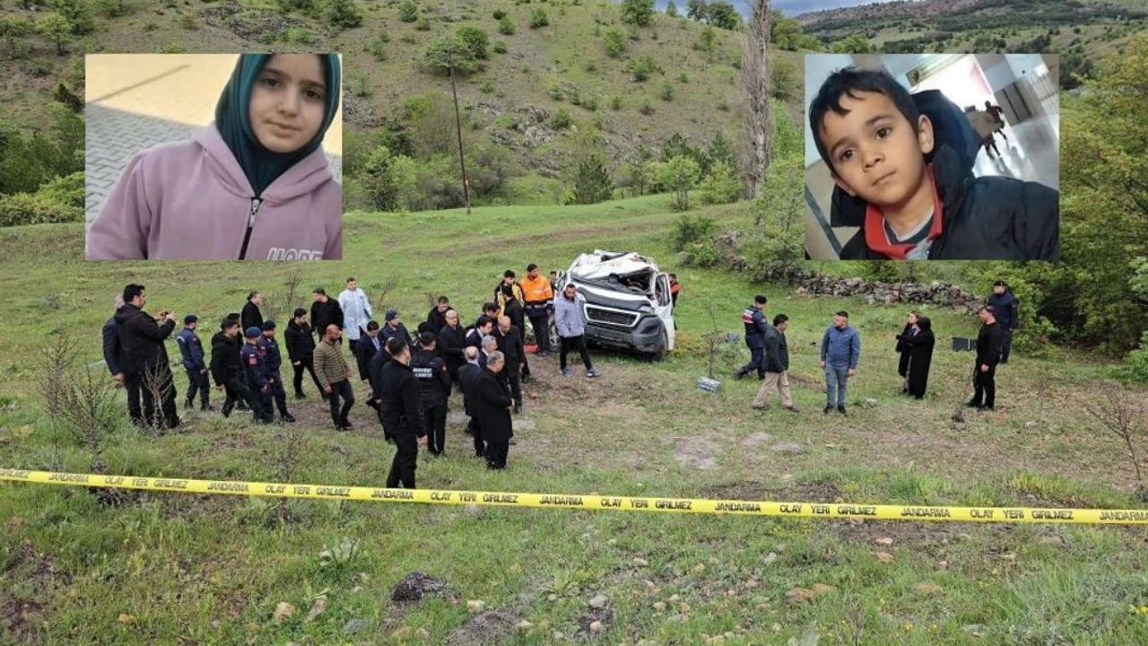 Kazada hayatını kaybeden 2 öğrenci toprağa verildi!