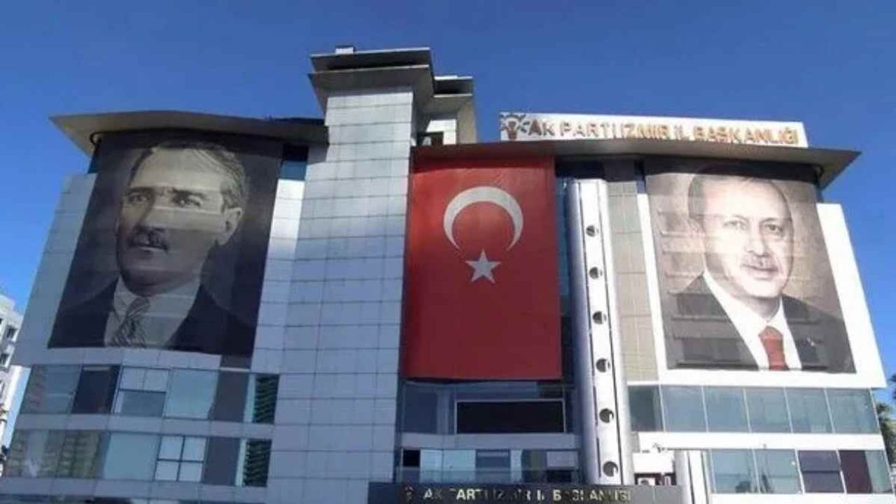 AK Parti kulislerinde değişiklik iddiası: Kabine değişikliği rafa kaldırıldı