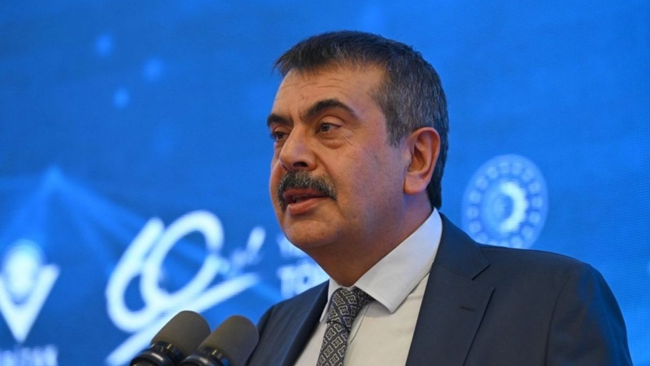 Bakan Tekin: Alevilik ve Bektaşilik ders modülleri uygulamaya giriyor