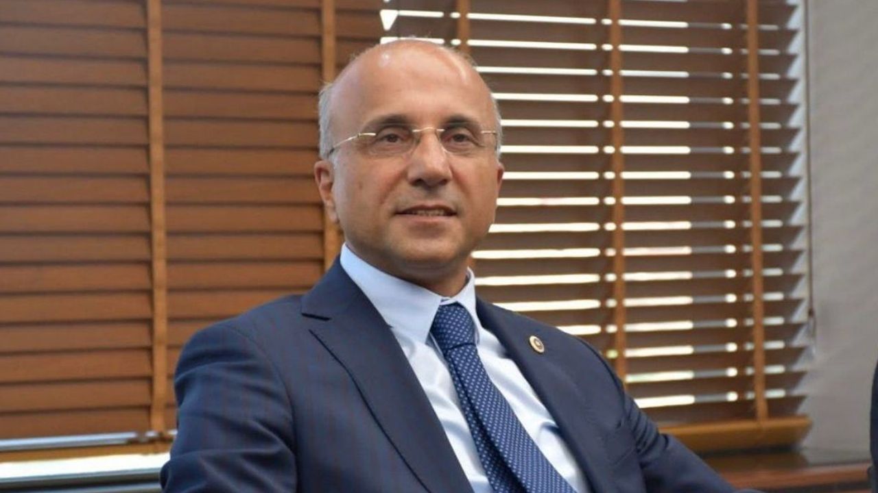CHP'li Aşkın Genç: Hazine 100 lira borç için 105 lira faiz ödüyor