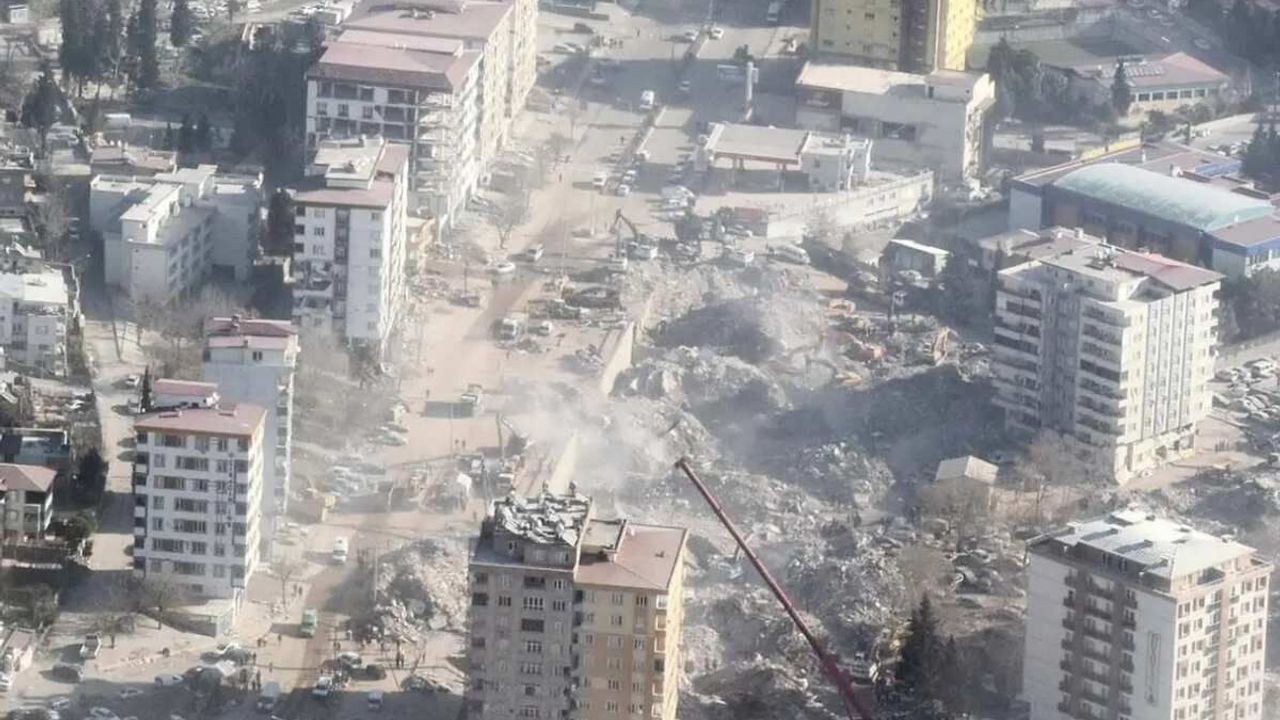 1400 kişinin hayatını kaybettiği Ebrar Sitesi davasında 1.5 Milyon TL tazminat cezası