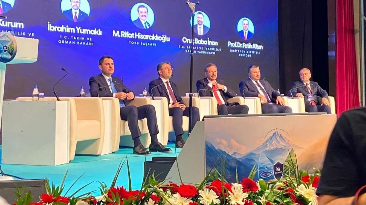Bakanlar Kayseri’de buluştu: Erciyes Zirvesi’nde iklim, su, gıda ve güvenlik konuları ele alındı