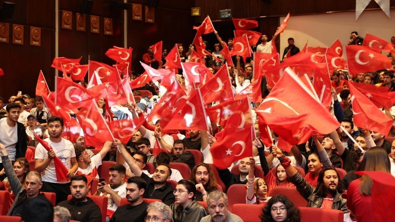 ERÜ’de Dünya Kupası heyecanı: Personel ve öğrenciler tek ses!