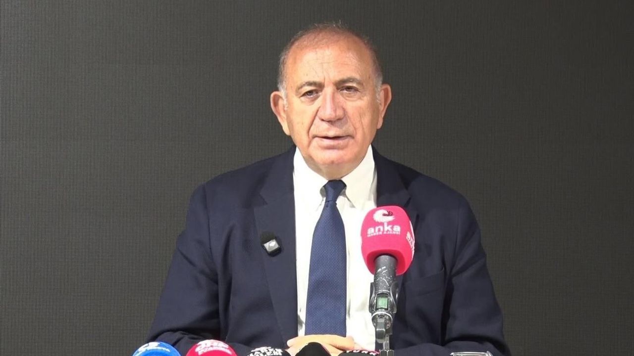 Gürsel Tekin: 70 delegeye 70 daire verildi