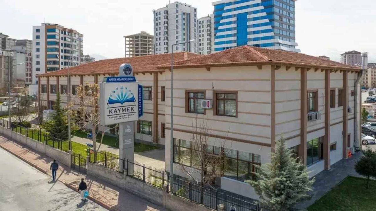 KAYMEK’ten ücretsiz TYT, LGS ve YDS kursu
