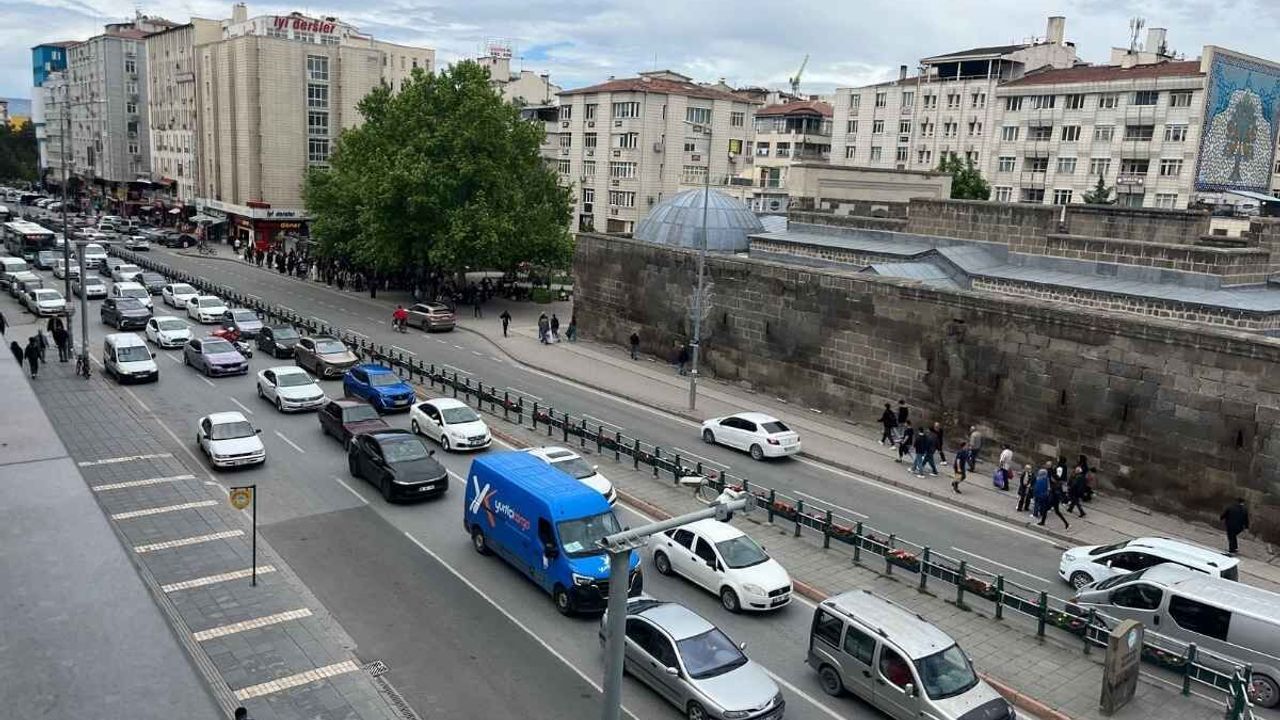 İkinci el araç alımında Kayseri riskli kategoride yer aldı
