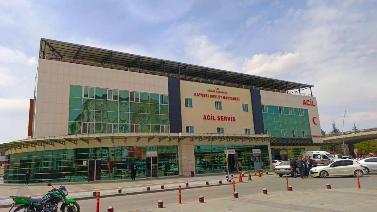Kayseri hastanelerinde kritik eşik: Bir doktora yüzlerce hasta düşüyor