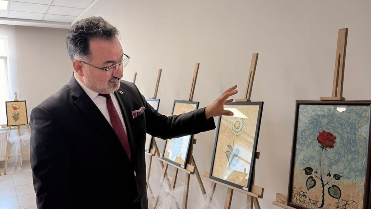 Kayseri’de ilkokul öğrencilerinden ebru şöleni