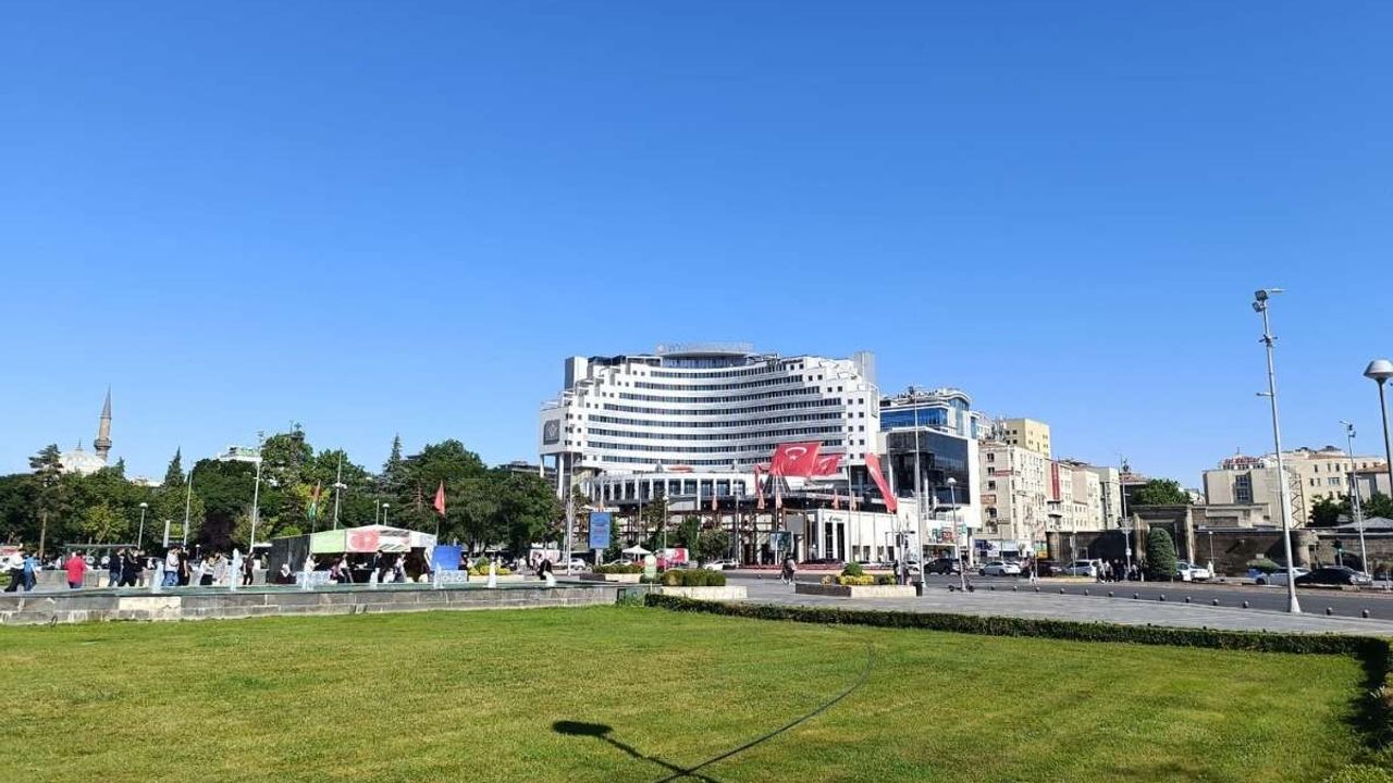 Kayseri'de sıcak hava etkisi! Termometreler 35 dereceyi gösterecek