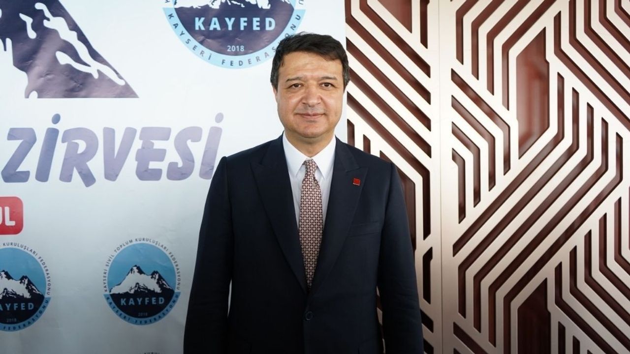 8’inci Kayserililer Zirvesi’nde konuşan Mahmut Arıkan: Diğer şehirlere örnek olacak bir çalışma!