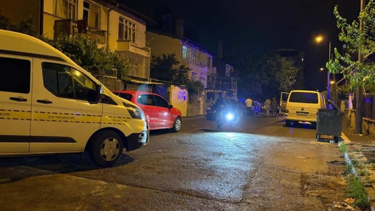 Melikgazi'de silahlı saldırı! 2 katlı evi kurşun yağmuruna tuttular