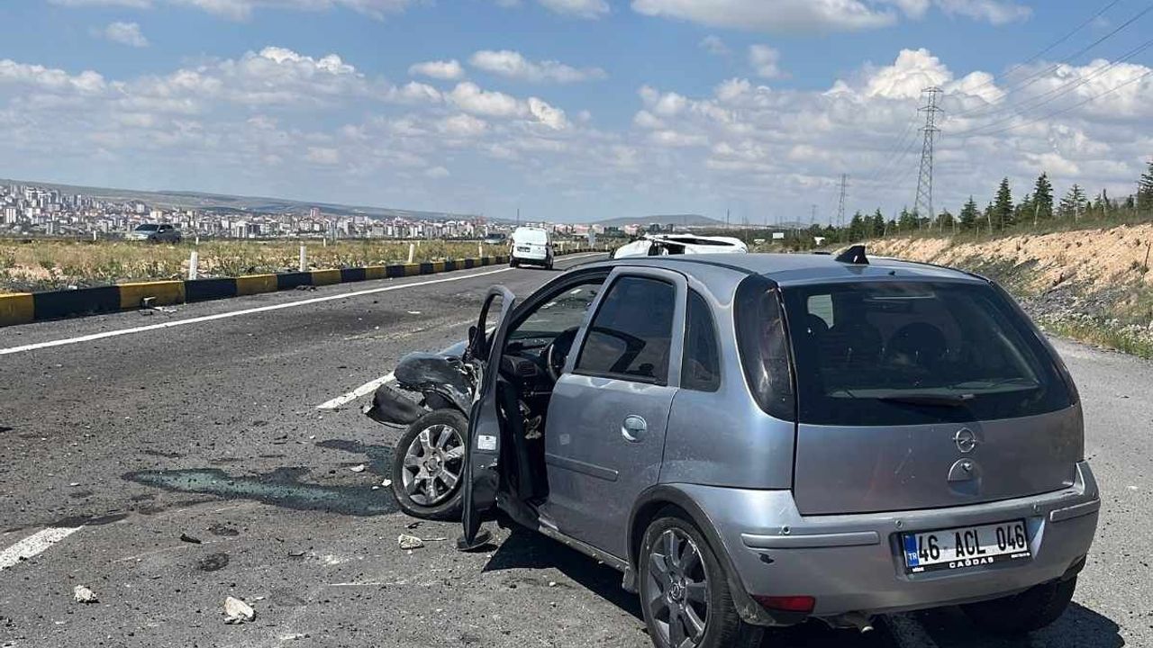 Niğde Kayseri kara yolunda kaza: 4 yaralı