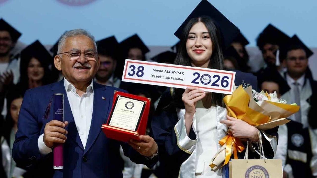Büyükkılıç’tan dereceye giren öğrencilere hediye