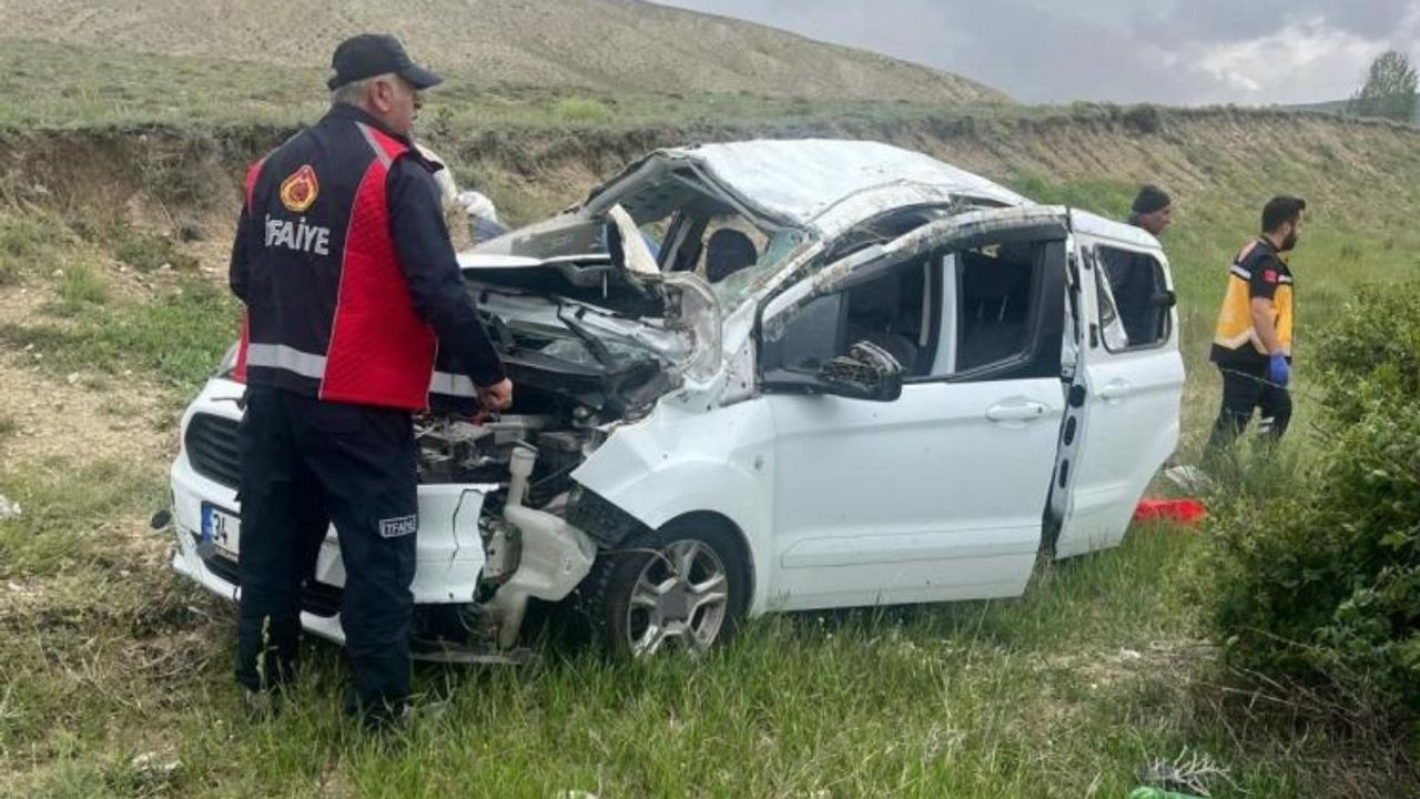 Sivas’ta otomobil takla attı: 5 yaralı!