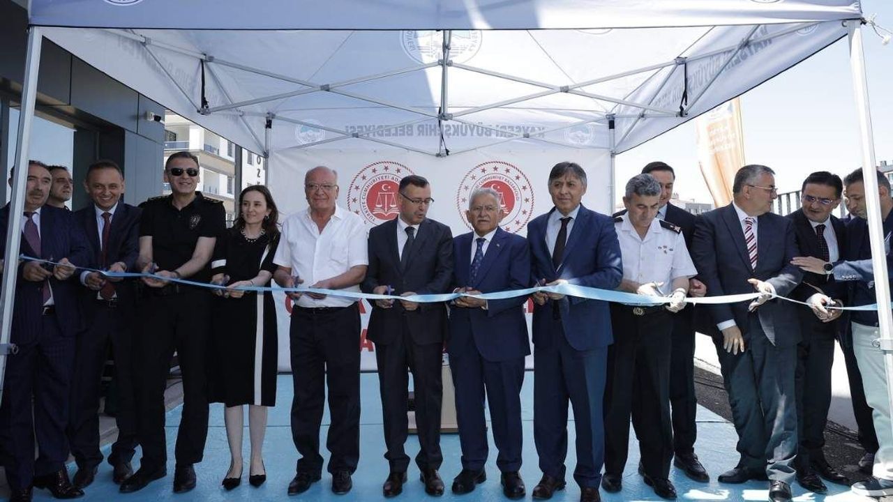 Talas Çocuk Görüşme Merkezi hizmete açıldı