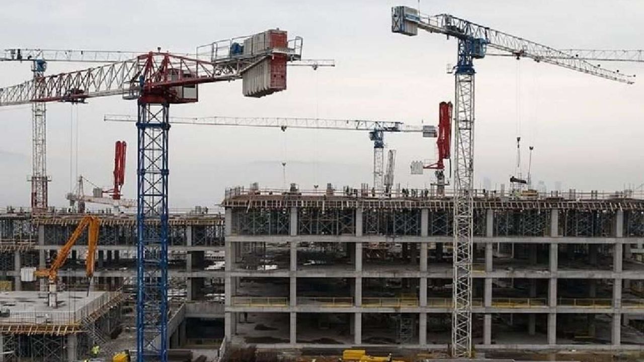 Dış ticaret açığı azaldı, Ekonomi yavaşladı