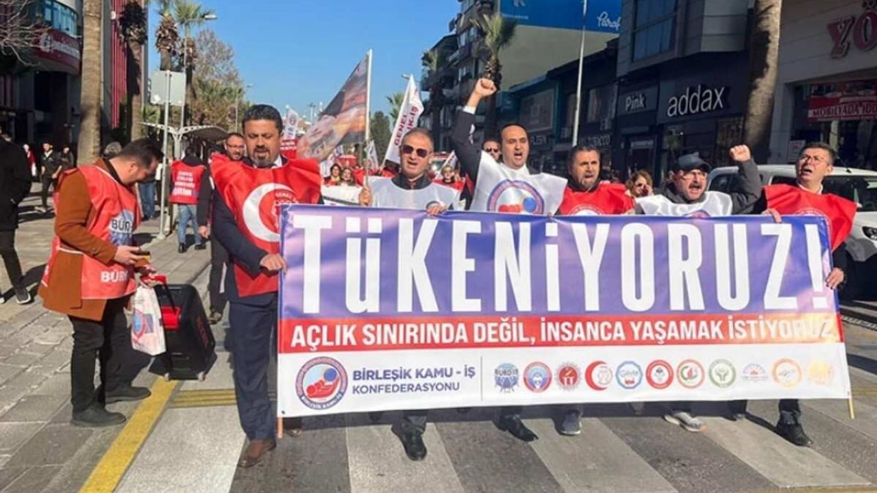 Memur ve emekli, ek zam için Meclis önünde direndi: "Geçinemiyoruz"
