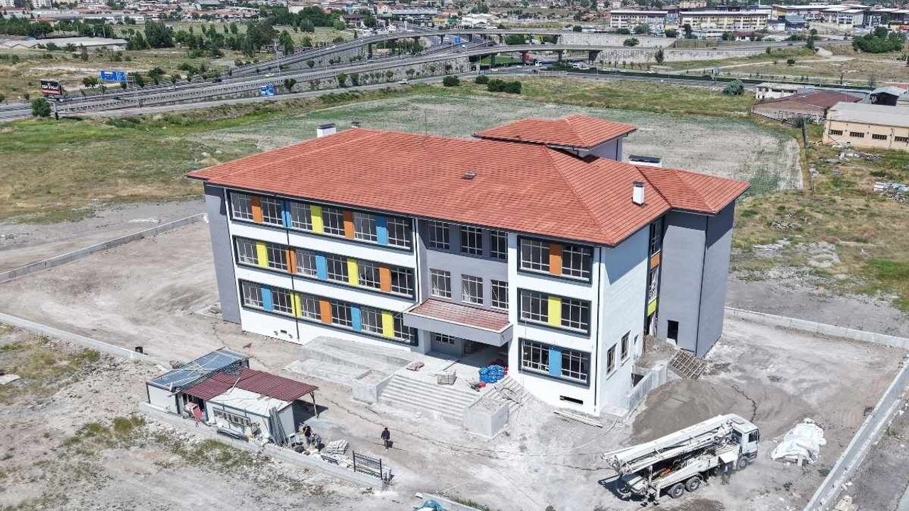 Büyükşehir’den eğitime dev yatırım: Gökkent’te 85 Milyon TL’lik 16 derslikli okul açılıyor