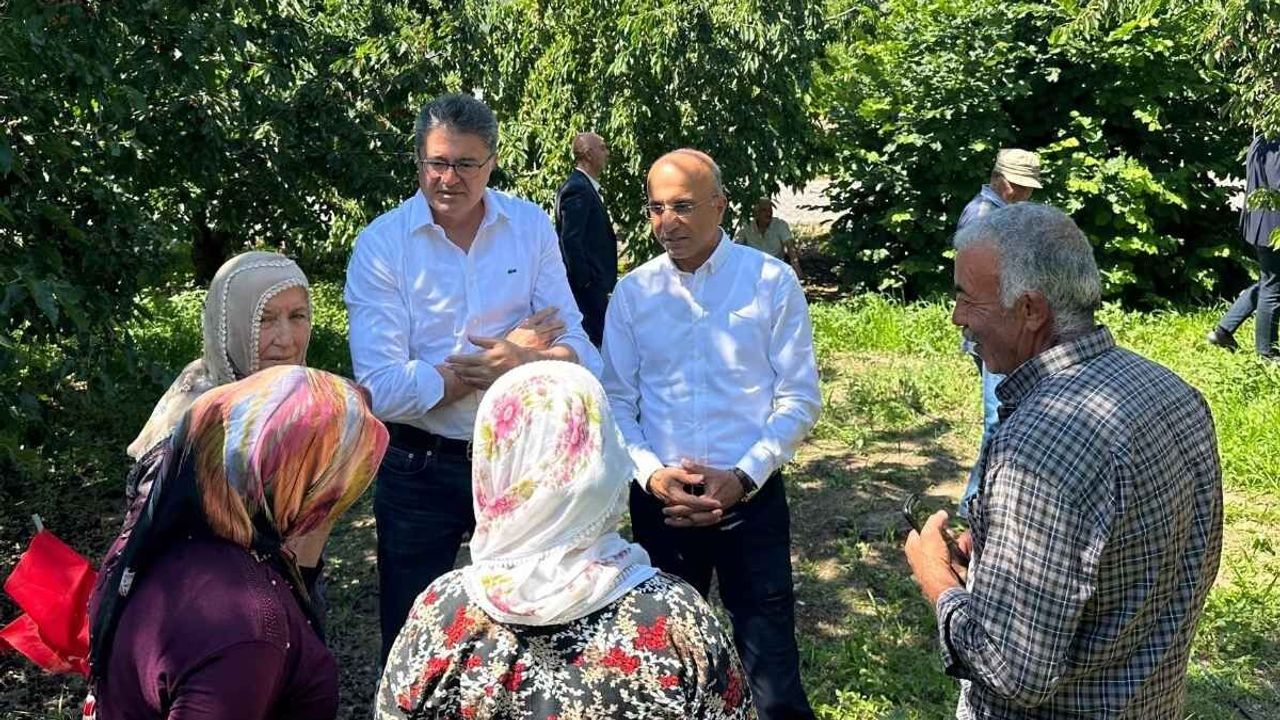 Aşkın Genç: Üretici kaybediyor, market rafları zamlanıyor