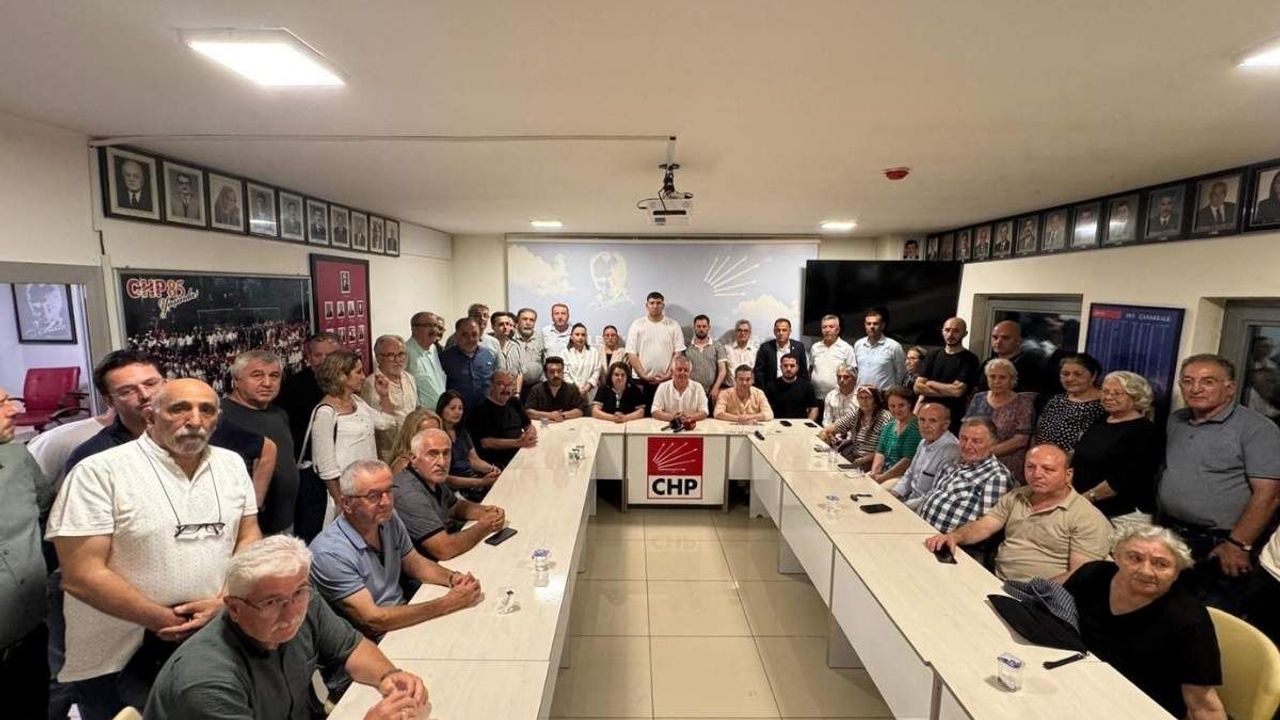 CHP'de görevden alma sonrası yeni dönem: İrtibat büroları açılacak