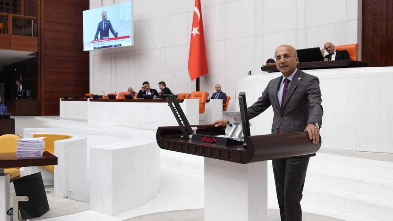 CHP'li Aşkın Genç: 25 şehir hastanesinin sadece 7'sinde diş kliniği var