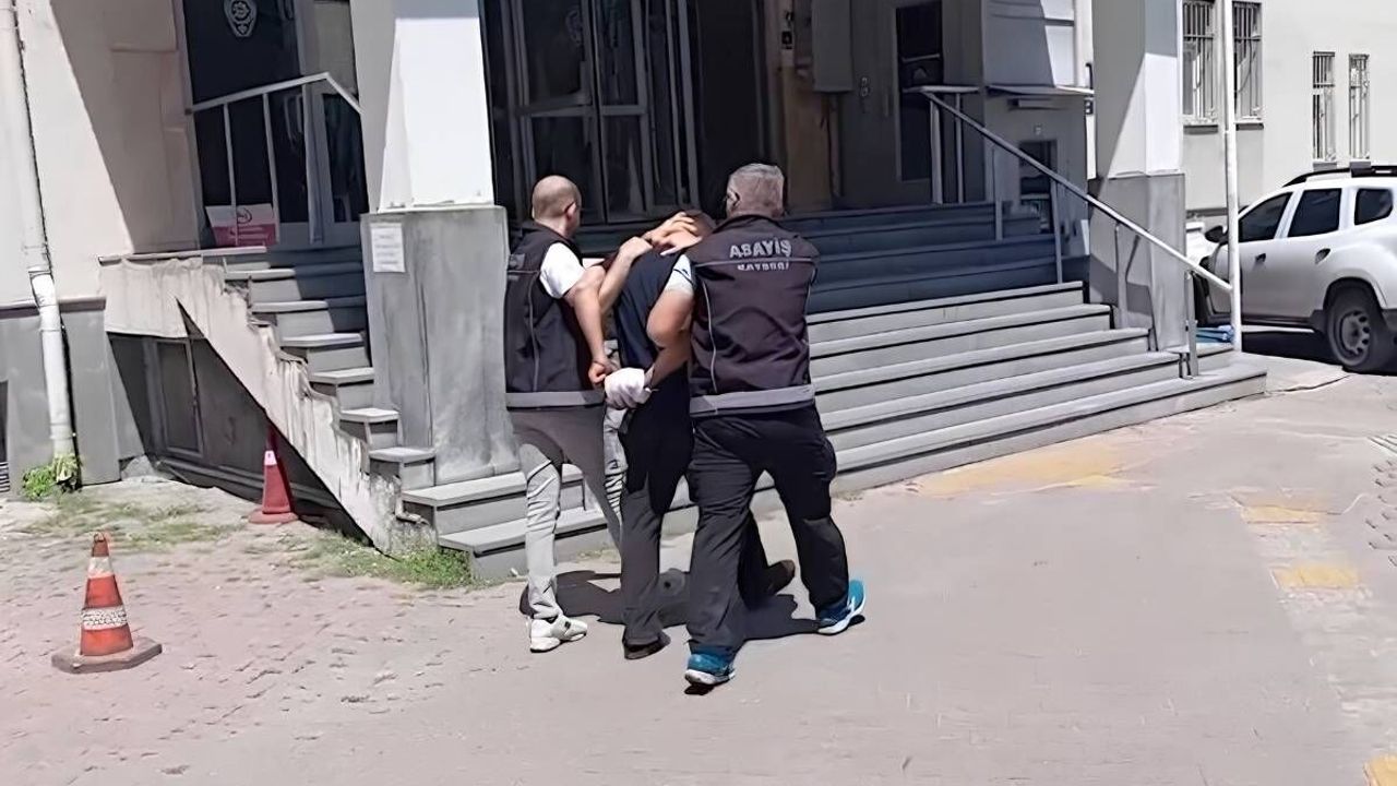 Kayseri'de 3 yıldır aranan 23 yaşındaki cinayet hükümlüsü yakalandı