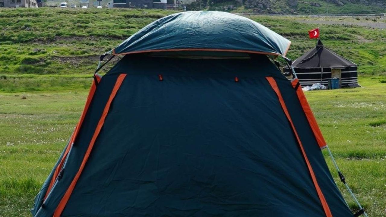 Erciyes’te çadır ve karavan sezonu açıldı! 2026 Kamp ücretleri belli oldu