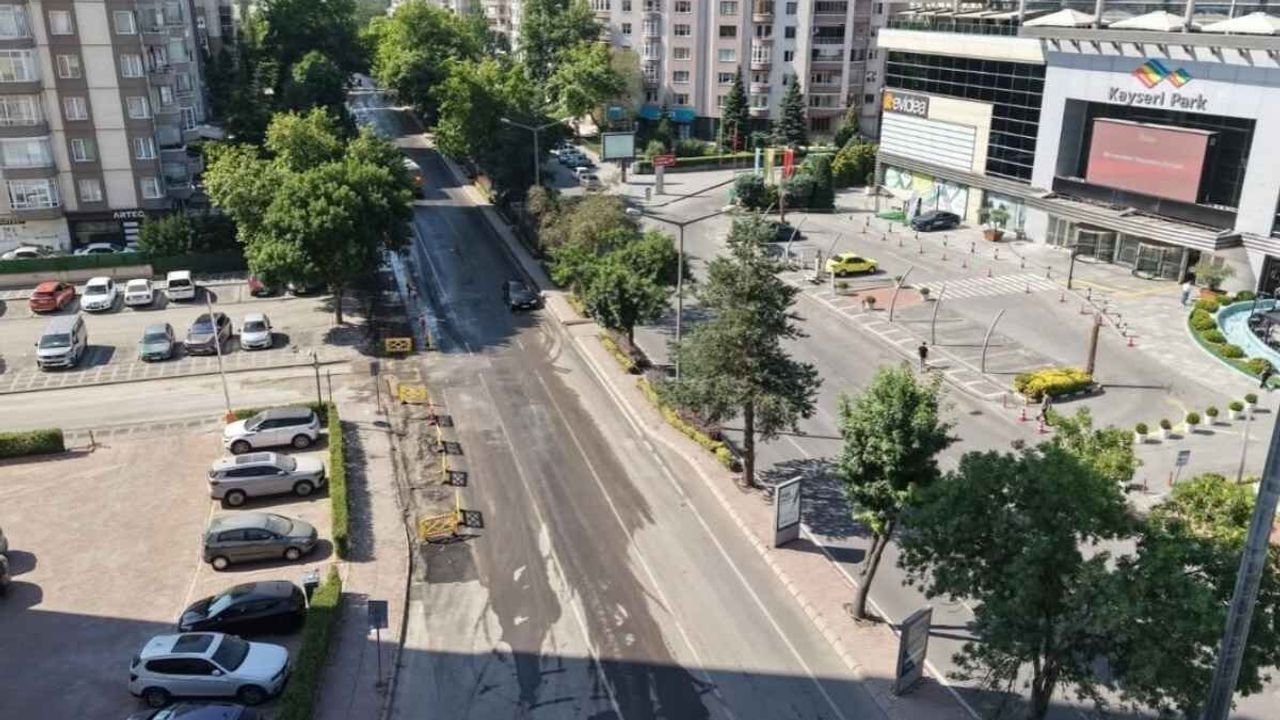 Eşref Bitlis Bulvarı’nda altyapı yenilendi: Yol yeniden hizmete açılıyor!
