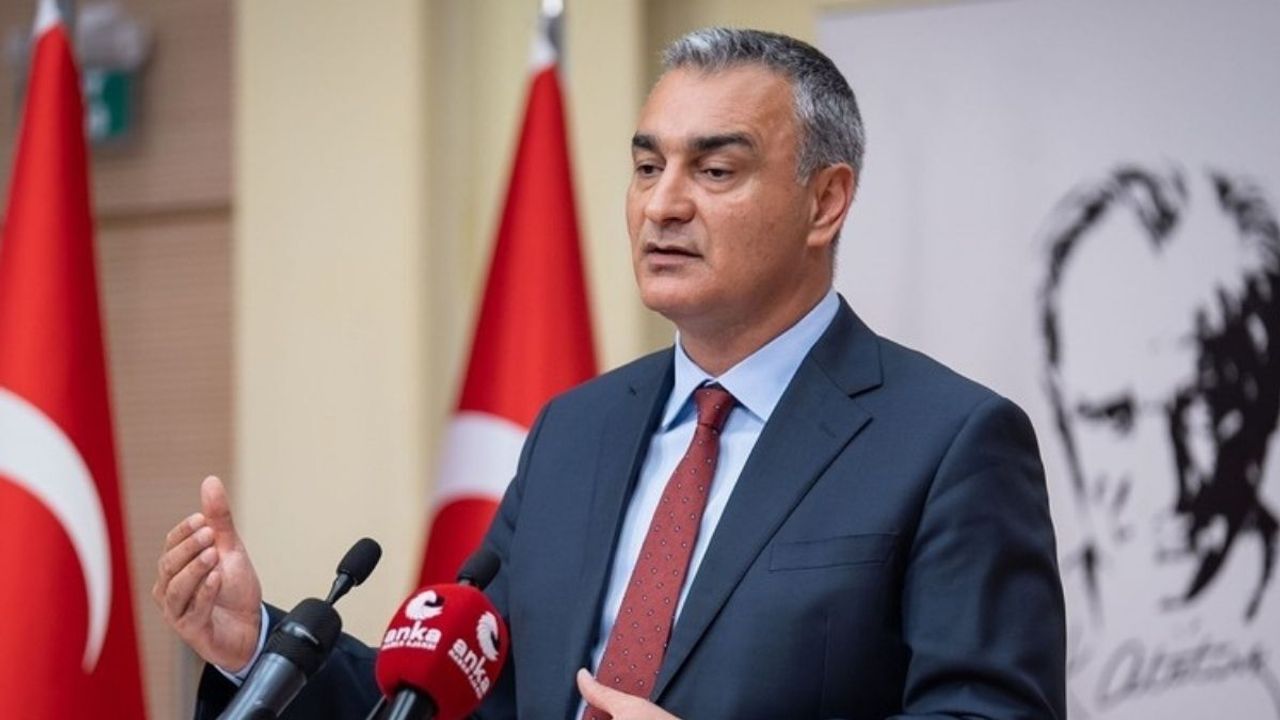 CHP'li Müslim Sarı'dan kurultay çıkışı: Şaibe bulaştıranlar kurultay istiyor