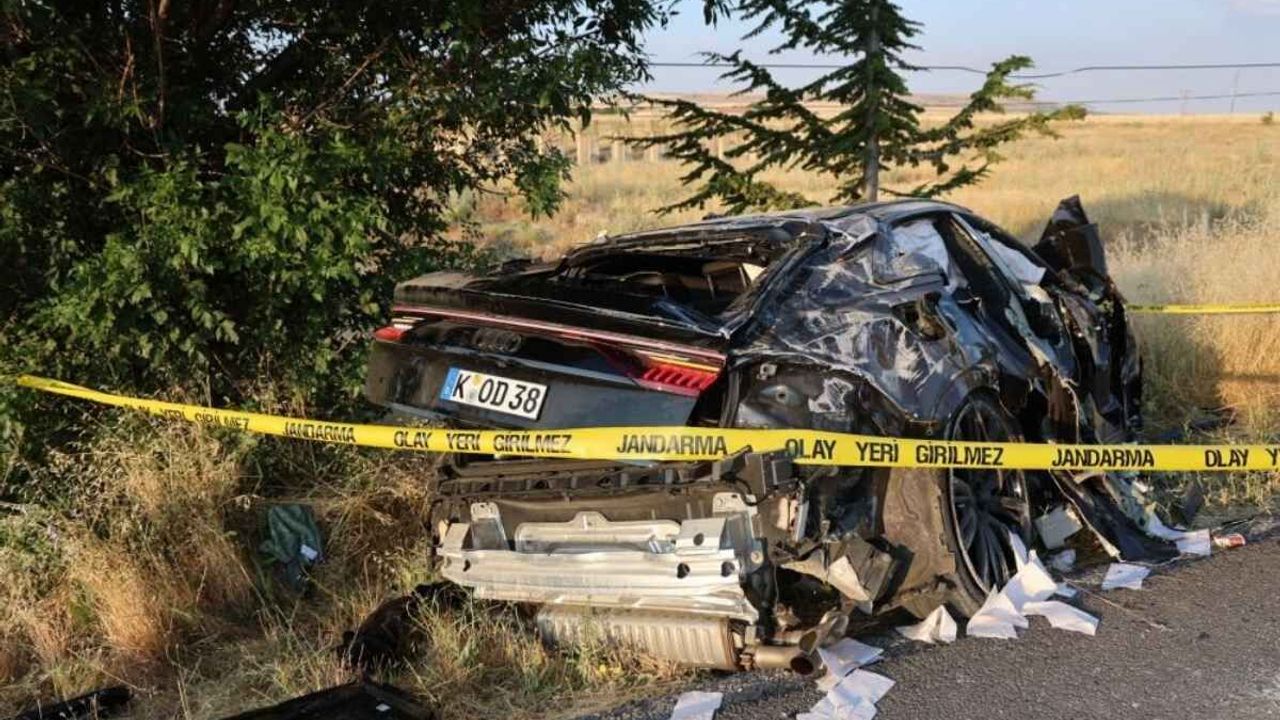 Gurbetçi aile Kayseri yolunda kaza yaptı 3 ölü 1 yaralı