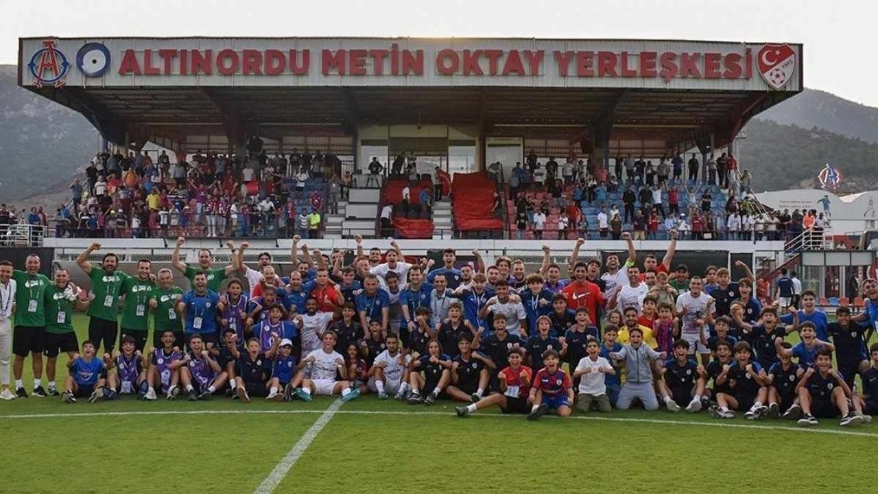 Dünya futboluna onlarca yıldız armağan etmişlerdi! İzmir temsilcisi ligden çekildi