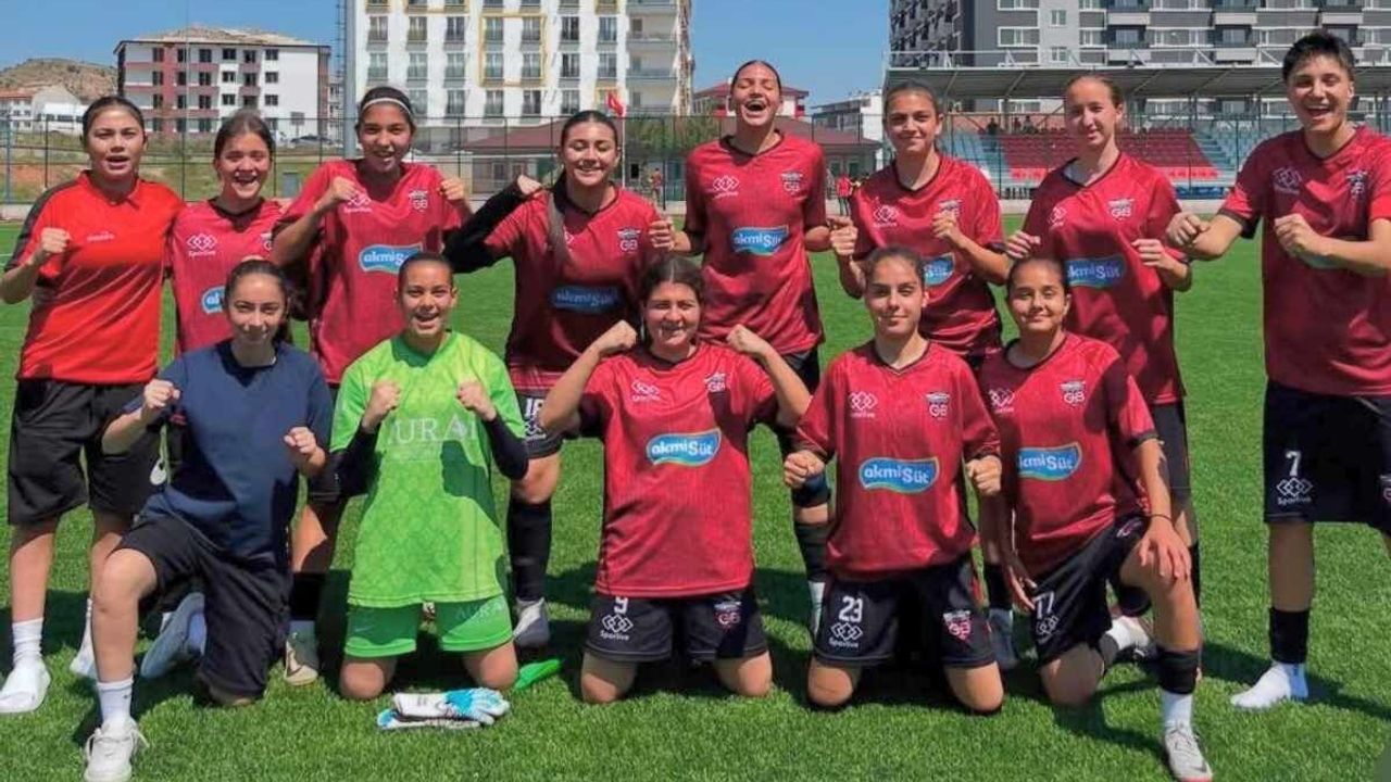 Kayseri Gençlerbirliği'nin Play-Off hayali çeyrek finalde sona erdi