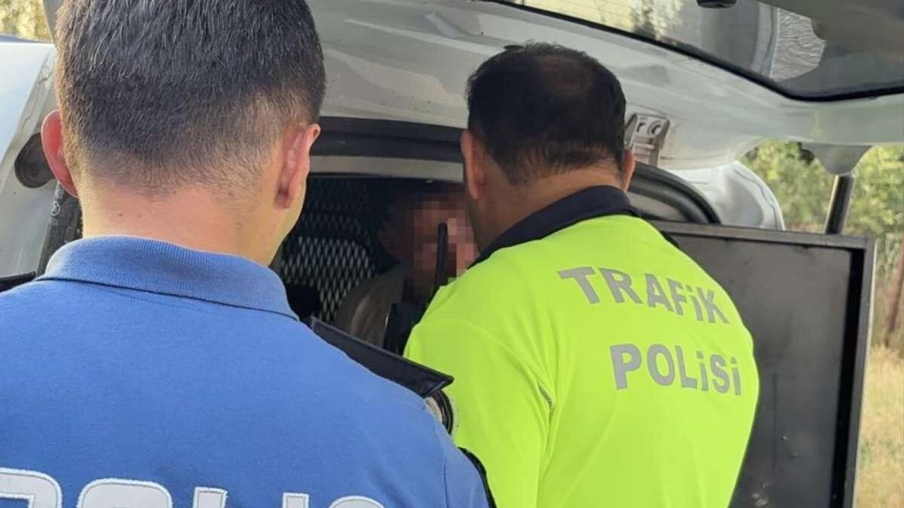 Kayseri'de oğluna kimlik sorulmasına tepki gösteren baba gözaltına alındı