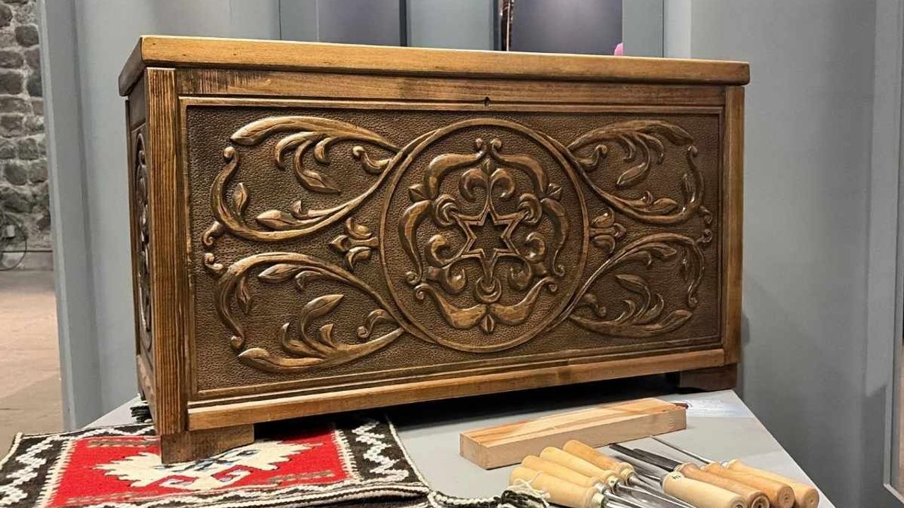Kayseri’de Selçuklu mirası: Hacı Kılıç Camii motifleri sanatla birleşti