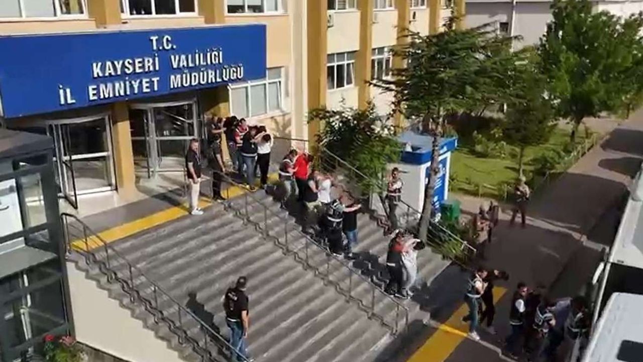Kayseri merkezli modem dolandırıcılığı operasyonu: 53 gözaltı 31 tutuklu
