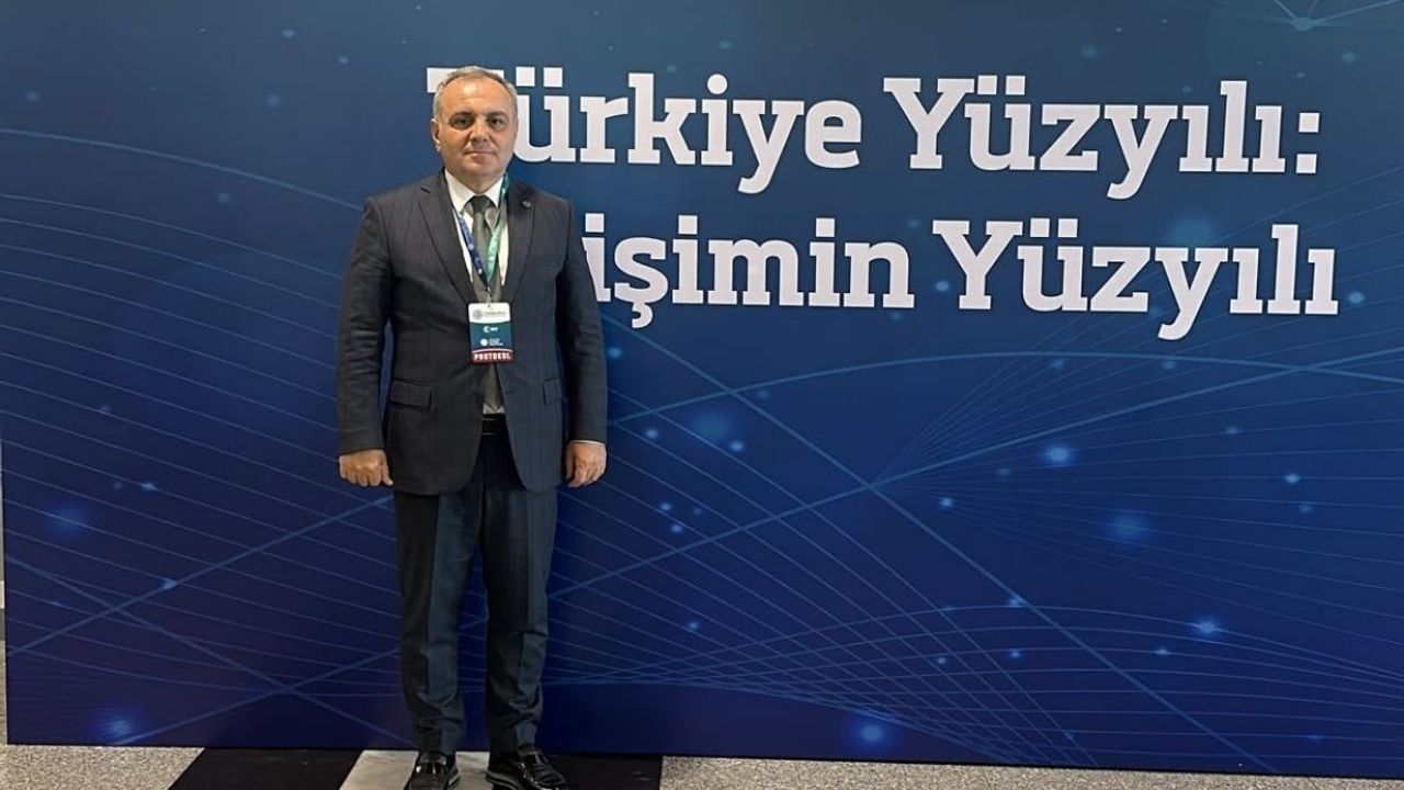 ERÜ Rektörü Altun İletişim Şûrası’na katıldı