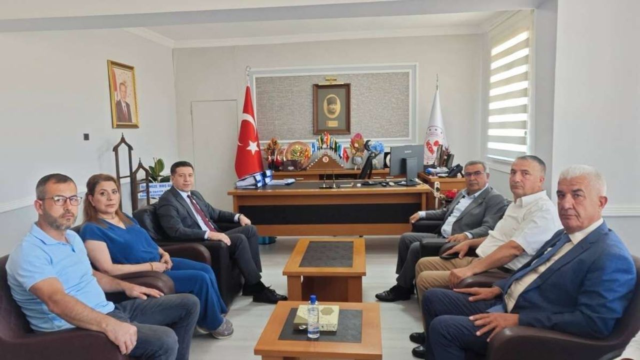Kayseri’de göreve başlayan kaymakama, belediye başkanından ziyaret!